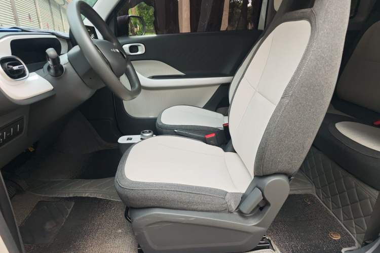 Used Geely Galaxy Panda 2025 210 km – Yuanqi Bear Left Front Seat