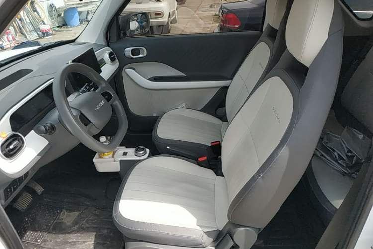 Used Geely Galaxy Panda 2025 210km Panda Kart Left Front Seat