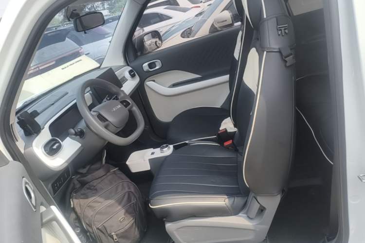 Used Geely Galaxy Panda 2025 210 km – Yuanqi Bear Left Front Seat