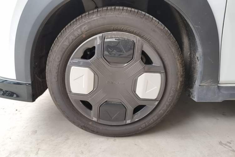 Used Geely Galaxy Panda 2025 210km Panda Kart Left Front Wheel Hub