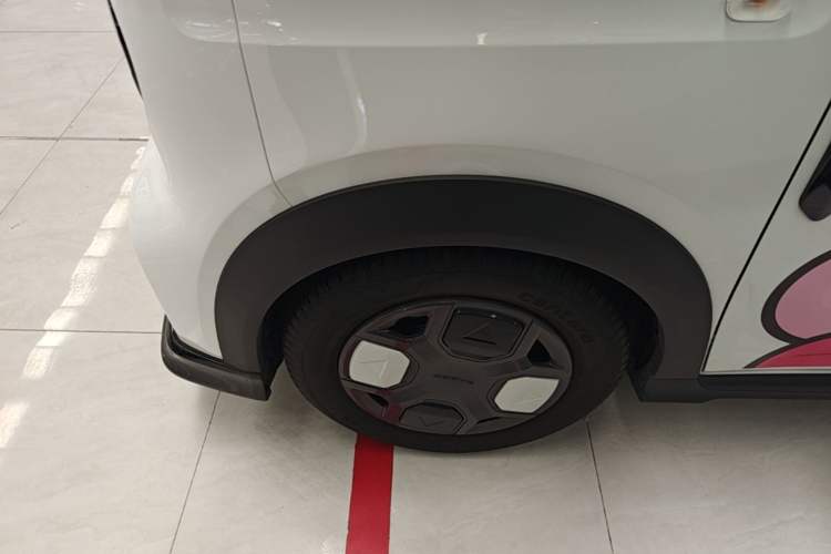 Used Geely Galaxy Panda 2025 210km Panda Kart Left Front Wheel Hub