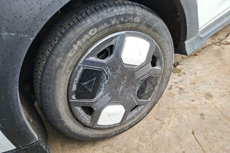 Used Geely Galaxy Panda 2025 210km Panda Kart Left Front Wheel Hub