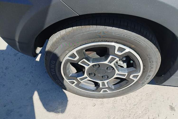 Used Geely Galaxy Panda 2025 210km Panda Rider Left Front Wheel Hub