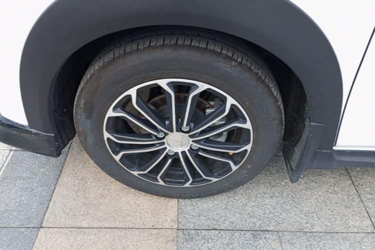 Used Geely Galaxy Panda 2025 210km Panda Kart Left Front Wheel Hub