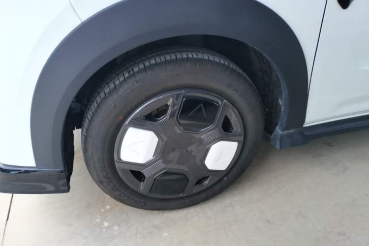 Used Geely Galaxy Panda 2025 210km Panda Kart Left Front Wheel Hub