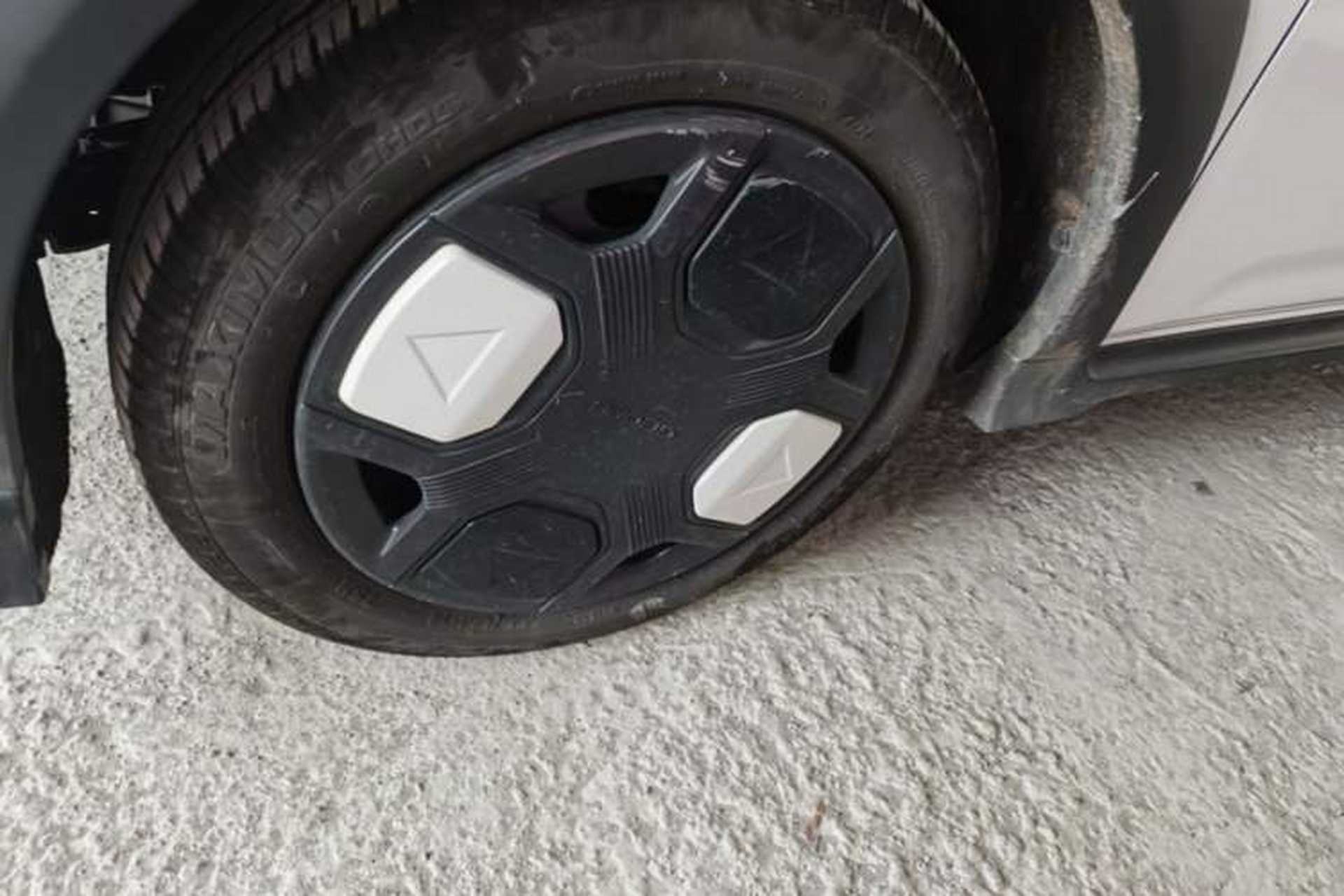 Used Geely Galaxy Panda 2025 210km Panda Kart Left Front Wheel Hub