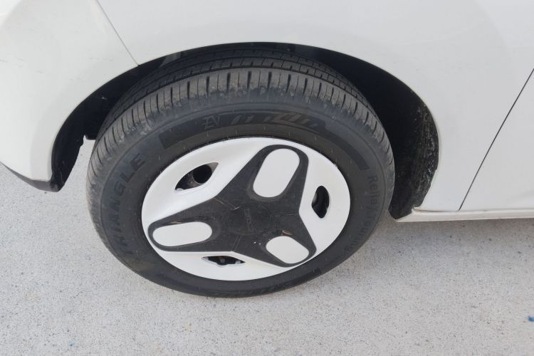 Used Geely Galaxy Panda 2025 210 km – Yuanqi Bear Left Front Wheel Hub