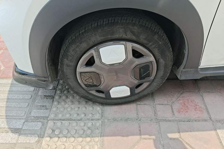 Used Geely Galaxy Panda 2025 210km Panda Kart Left Front Wheel Hub