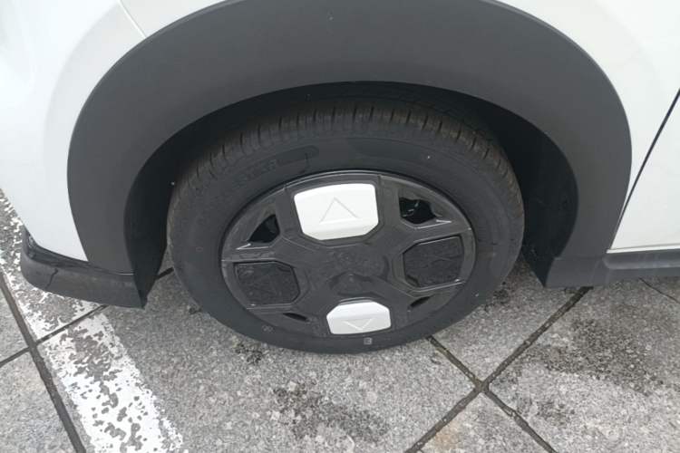 Used Geely Galaxy Panda 2025 210km Panda Kart Left Front Wheel Hub