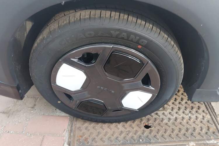 Used Geely Galaxy Panda 2025 210km Panda Kart Left Front Wheel Hub
