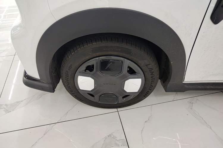 Used Geely Galaxy Panda 2025 210km Panda Kart Left Front Wheel Hub