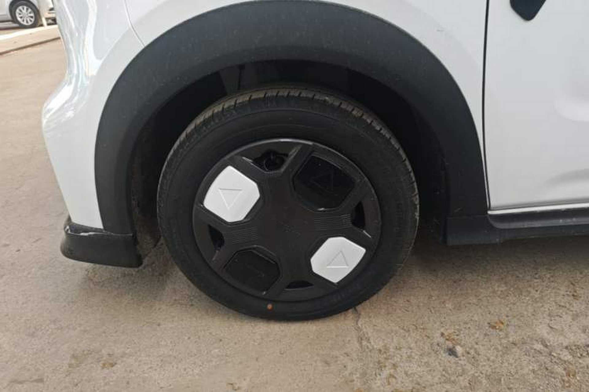 Used Geely Galaxy Panda 2025 210km Panda Kart Left Front Wheel Hub