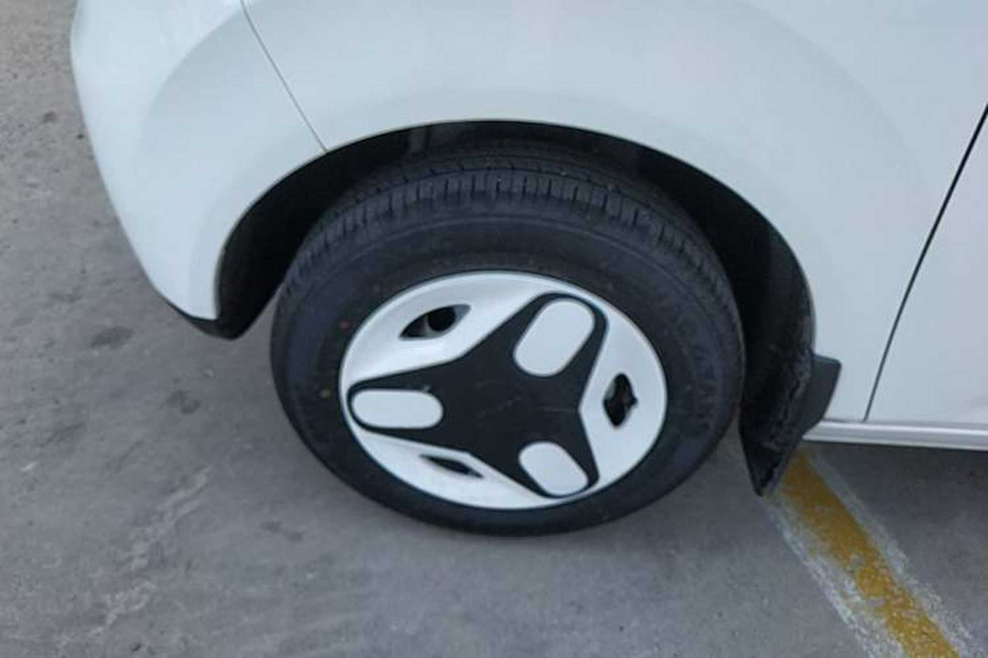 Used Geely Galaxy Panda 2025 210 km – Yuanqi Bear Left Front Wheel Hub