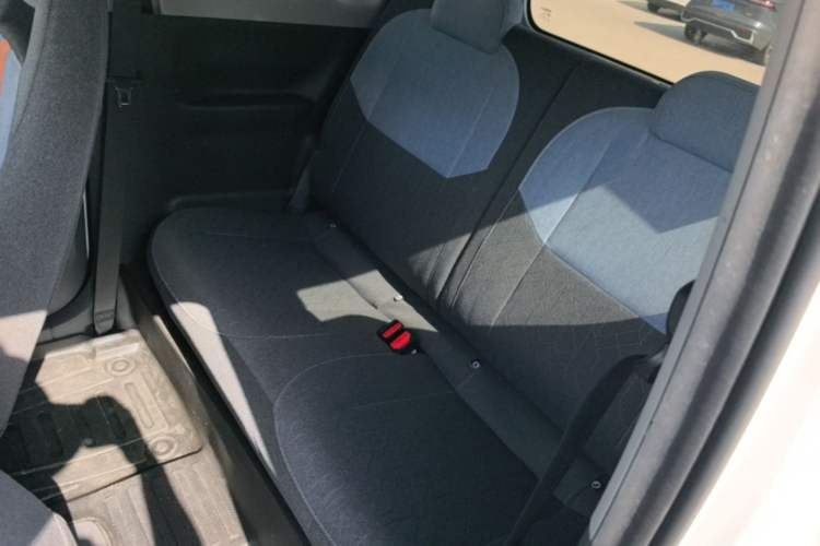Used Geely Galaxy Panda 2025 210 km – Yuanqi Bear Left Rear Seat
