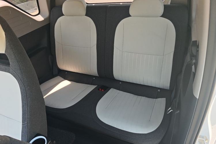 Used Geely Galaxy Panda 2025 210 km – Yuanqi Bear Left Rear Seat