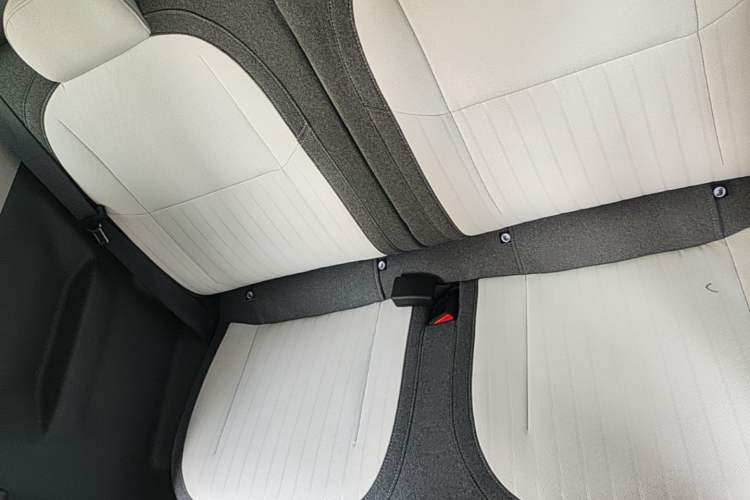 Used Geely Galaxy Panda 2025 210 km – Yuanqi Bear Left Rear Seat