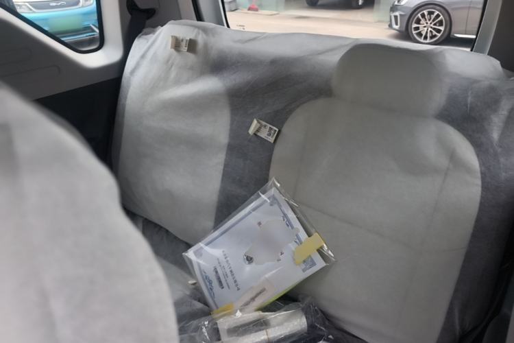 Used Geely Galaxy Panda 2025 210km Panda Rider Left Rear Seat
