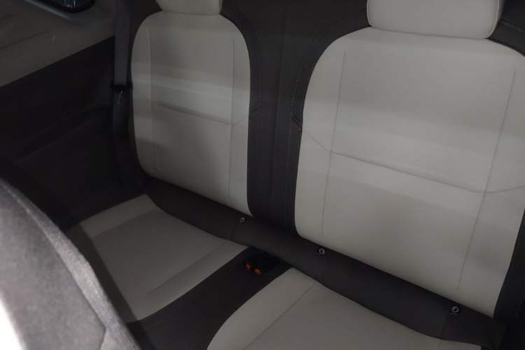 Used Geely Galaxy Panda 2025 210km Panda Rider Left Rear Seat