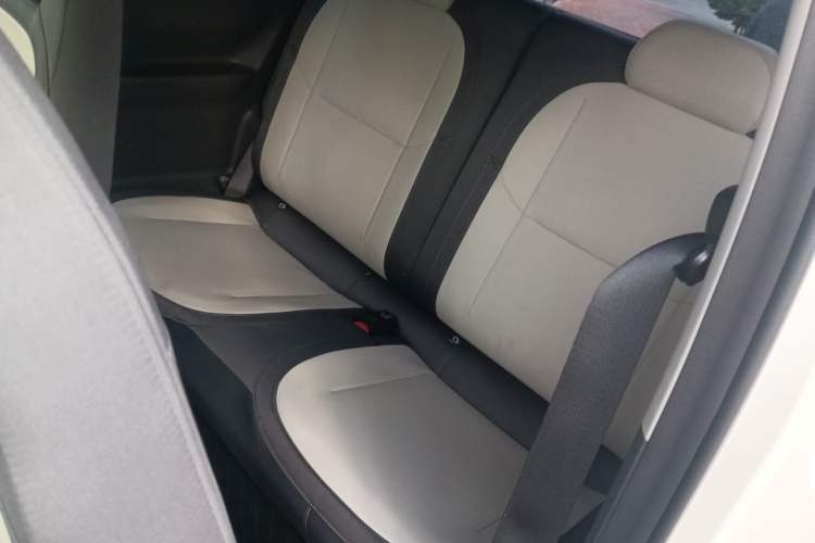 Used Geely Galaxy Panda 2025 210km Panda Rider Left Rear Seat