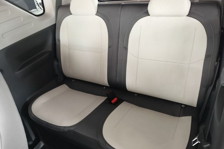 Used Geely Galaxy Panda 2025 210km Panda Rider Left Rear Seat