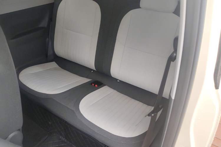 Used Geely Galaxy Panda 2025 210 km – Yuanqi Bear Left Rear Seat