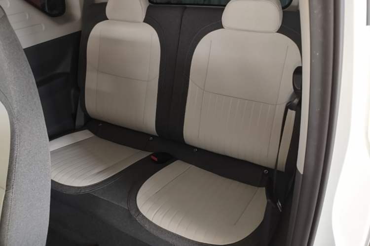 Used Geely Galaxy Panda 2025 210 km – Yuanqi Bear Left Rear Seat