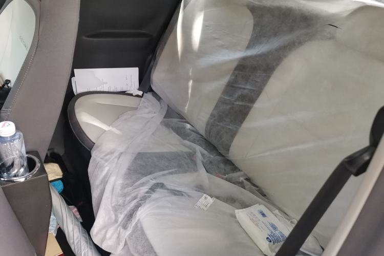 Used Geely Galaxy Panda 2025 210km Panda Rider Left Rear Seat