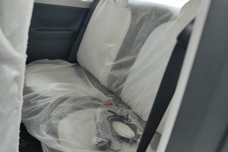 Used Geely Galaxy Panda 2025 210km Panda Rider Left Rear Seat