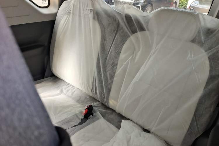 Used Geely Galaxy Panda 2025 210 km – Yuanqi Bear Left Rear Seat