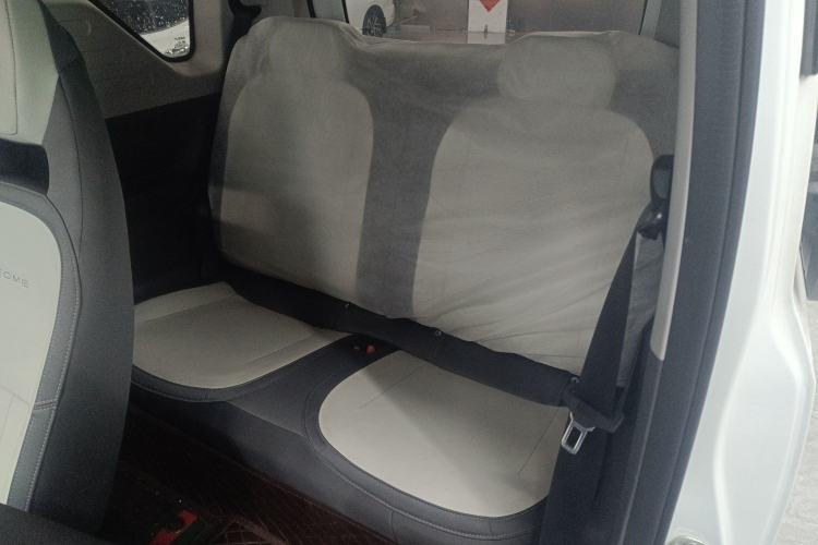 Used Geely Galaxy Panda 2025 210km Panda Rider Left Rear Seat