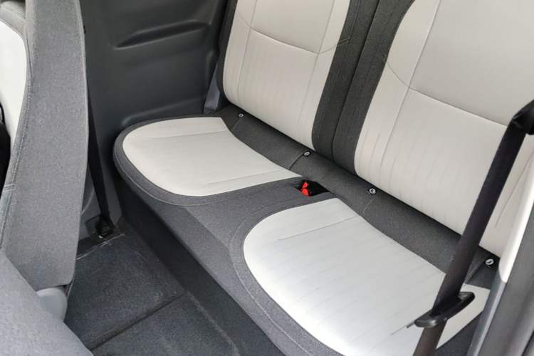 Used Geely Galaxy Panda 2025 210 km – Yuanqi Bear Left Rear Seat