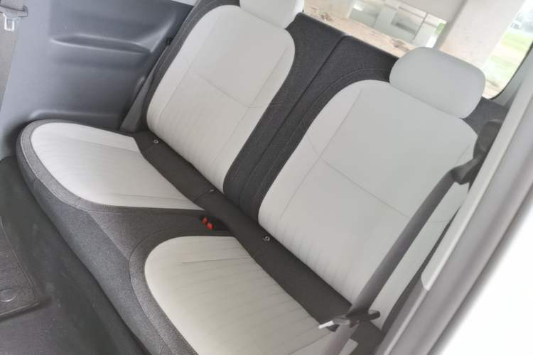 Used Geely Galaxy Panda 2025 210 km – Yuanqi Bear Left Rear Seat