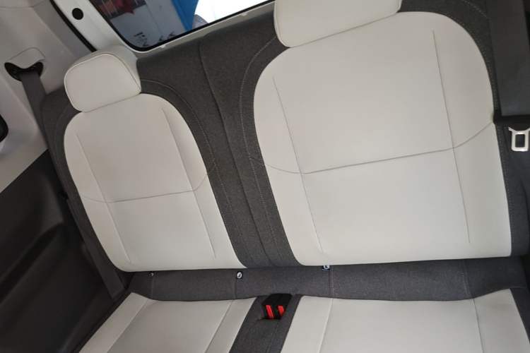 Used Geely Galaxy Panda 2025 210km Panda Rider Left Rear Seat