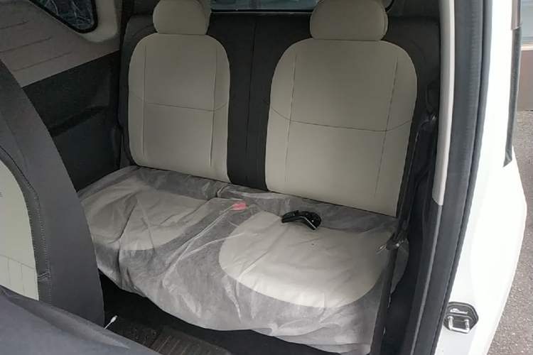 Used Geely Galaxy Panda 2025 210km Panda Kart Left Rear Seat