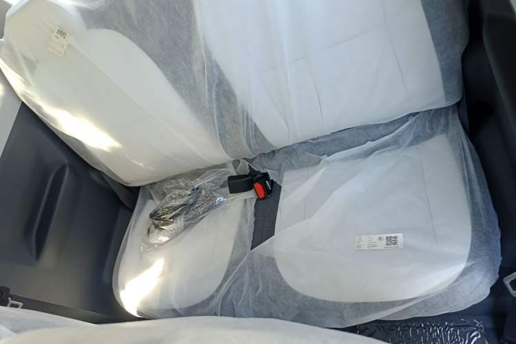 Used Geely Galaxy Panda 2025 210 km – Yuanqi Bear Left Rear Seat