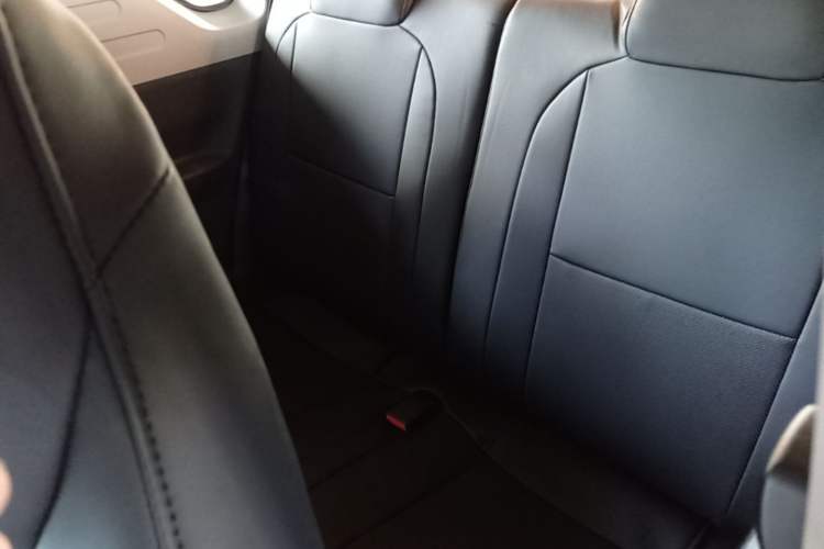 Used Geely Galaxy Panda 2025 210km Panda Rider Left Rear Seat