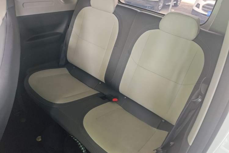 Used Geely Galaxy Panda 2025 210km Panda Rider Left Rear Seat