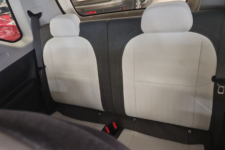 Used Geely Galaxy Panda 2025 210 km – Yuanqi Bear Left Rear Seat