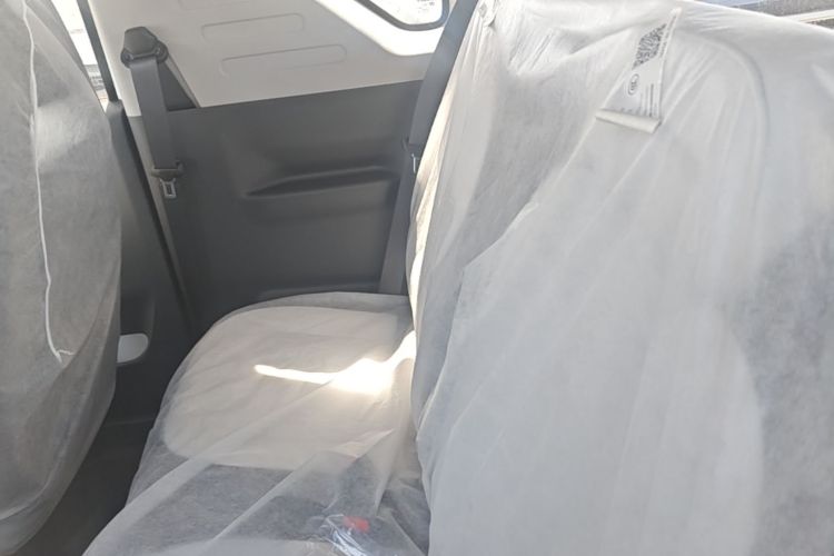 Used Geely Galaxy Panda 2025 210km Panda Rider Left Rear Seat