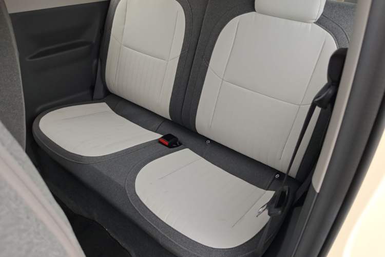 Used Geely Galaxy Panda 2025 210 km – Yuanqi Bear Left Rear Seat