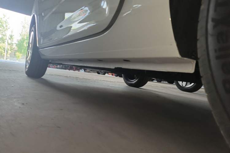 Used Geely Galaxy Panda 2025 210 km – Yuanqi Bear Left Side Sill