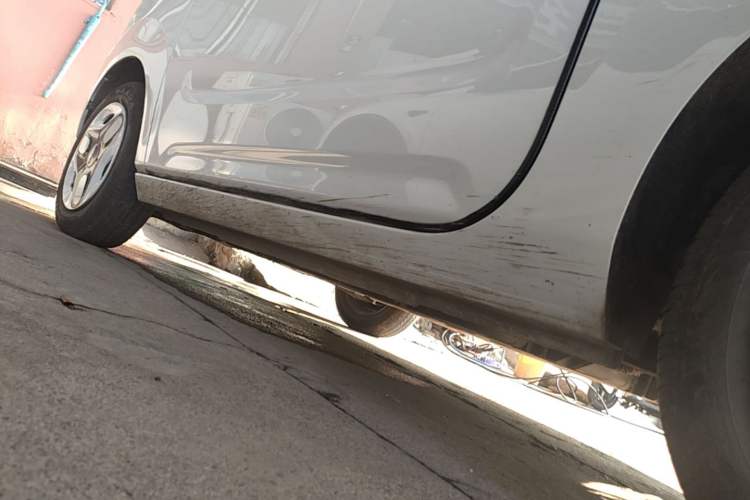 Used Geely Galaxy Panda 2025 210 km – Yuanqi Bear Left Side Sill