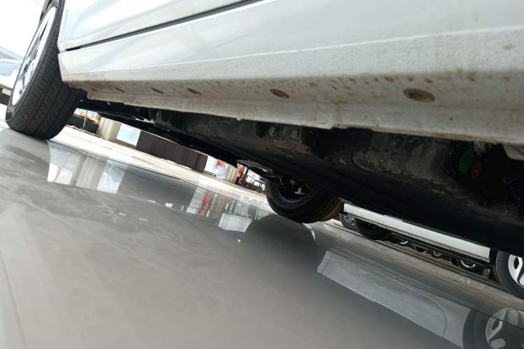 Used Geely Galaxy Panda 2025 210 km – Yuanqi Bear Left Side Sill