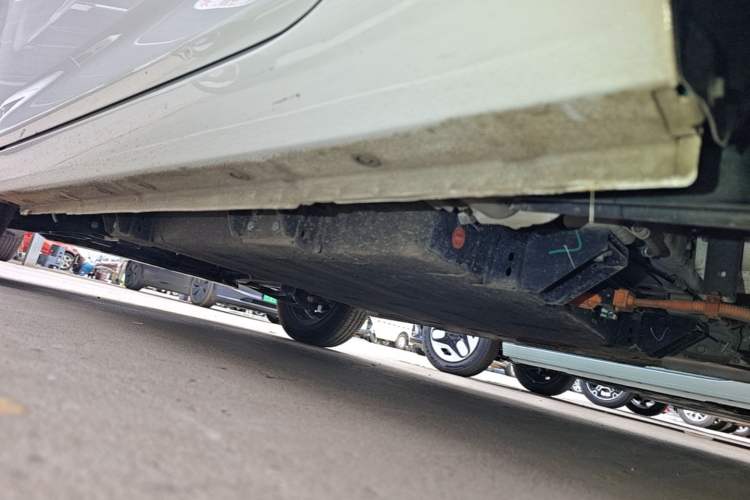 Used Geely Galaxy Panda 2025 210 km – Yuanqi Bear Left Side Sill