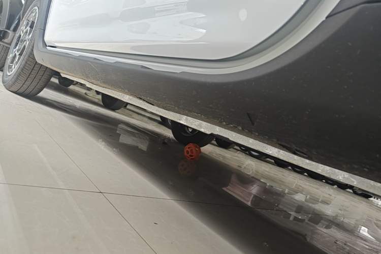 Used Geely Galaxy Panda 2025 210km Panda Rider Left Side Sill