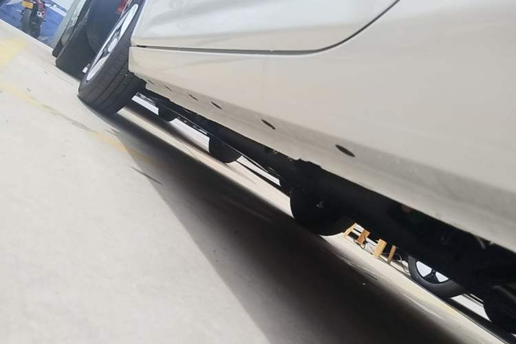 Used Geely Galaxy Panda 2025 210 km – Yuanqi Bear Left Side Sill