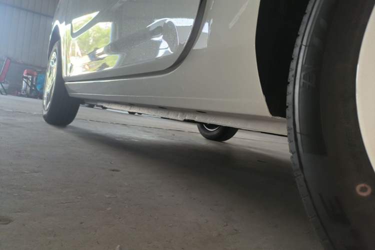 Used Geely Galaxy Panda 2025 210 km – Yuanqi Bear Left Side Sill