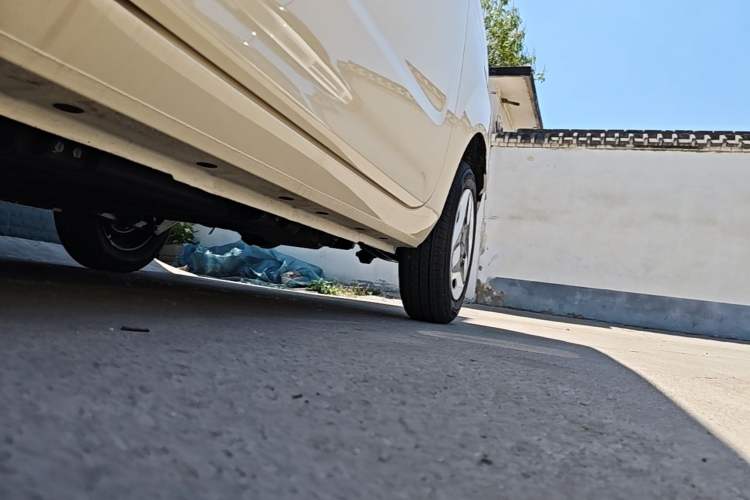 Used Geely Galaxy Panda 2025 210 km – Yuanqi Bear Left Side Sill