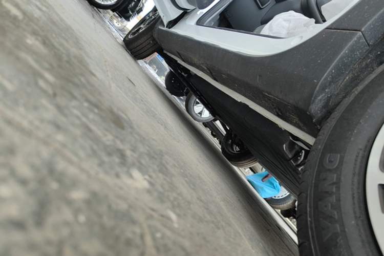 Used Geely Galaxy Panda 2025 210km Panda Rider Left Side Sill