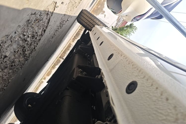 Used Geely Galaxy Panda 2025 210 km – Yuanqi Bear Left Side Sill